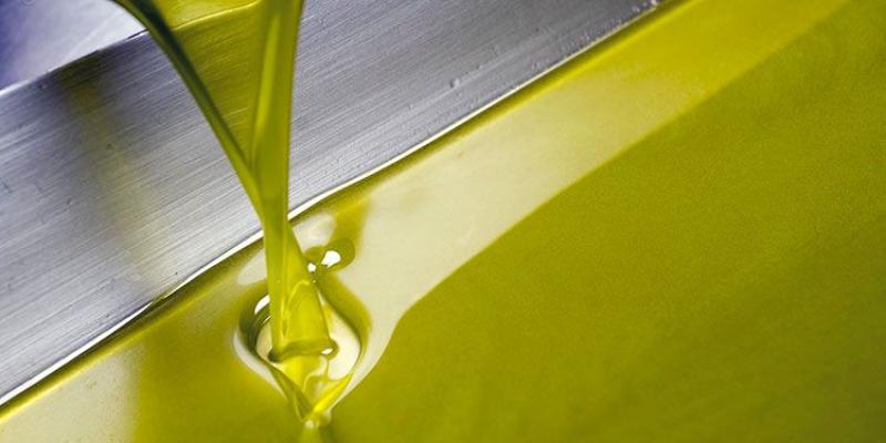 Comercio de aceite de oliva envasado