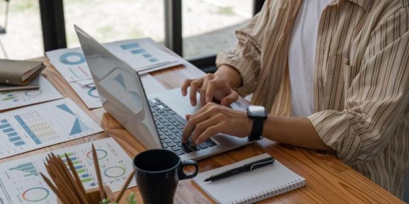 El odio a las personas LGTBI+ crece en el entorno laboral