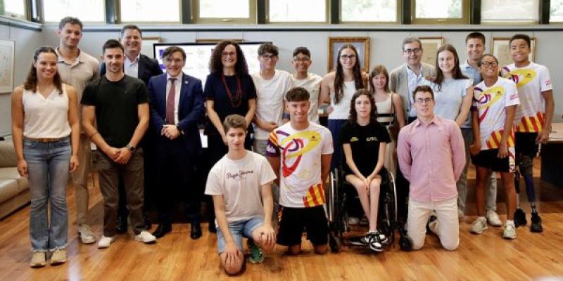 Equipo AXA Promesas Paralímpicas de la Natación