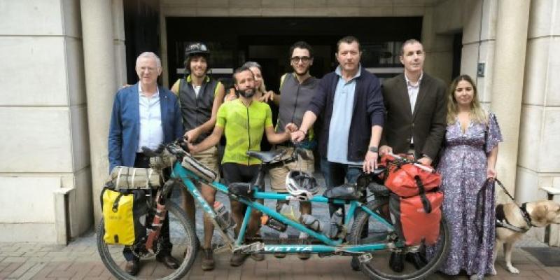 El italiano Davide Valacchi, ciego total