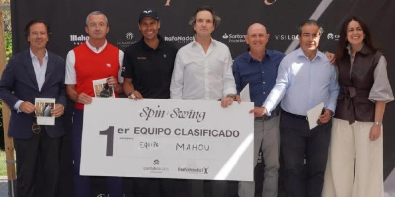 El equipo representativo de la compañía Mahou recoge el primer premio