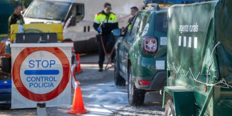Efectivos de la UME en la zona en cuarentena por la Peste Porcina Africana