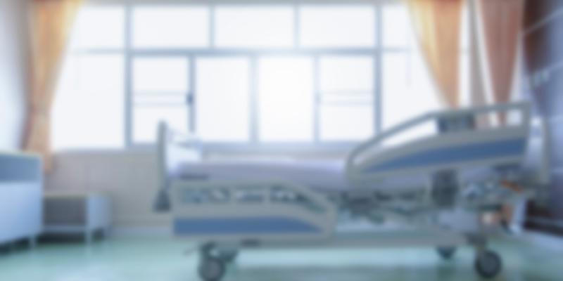 Una habitación de hospital vacía 