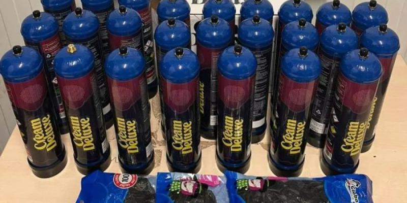 Cargamento de gas de la risa interceptado por la Guardia Urbana de Barcelona