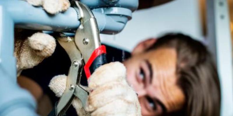 Trabajadora de mantenimiento