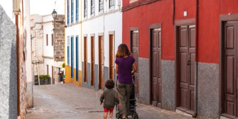 Pobreza en hogares de grandes ciudades