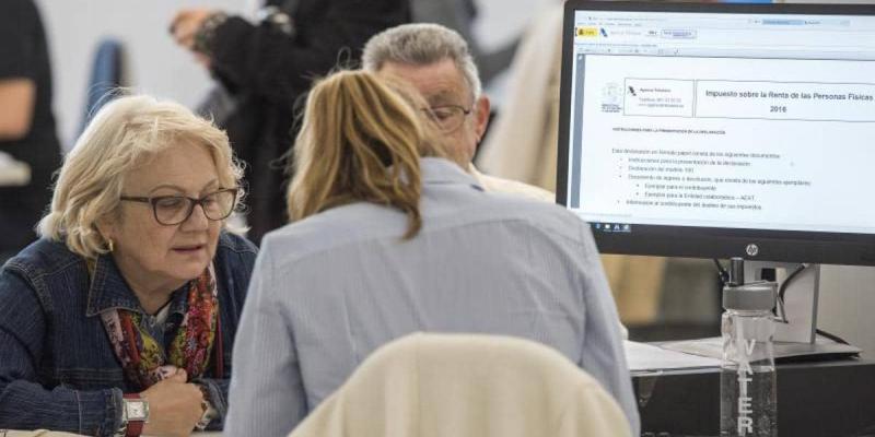 Brecha salarial entre mayores de 65 y jóvenes