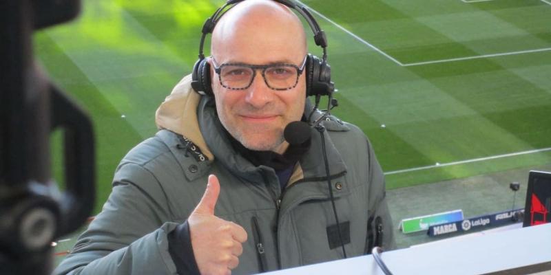 Miguel Ángel Román, padre de una niña con TEA y narrador de fútbol