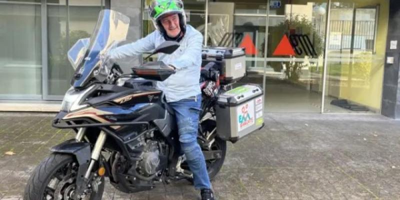 Prudencia Macías, motero con esclerosis múltiple