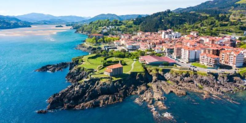 El pueblo de Mundaca.