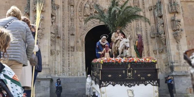 Procesión de la borriquita, domingo de ramos en la Semana Santa salmantina