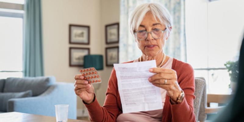 Prospectos con mensajes de voz para las personas con discapacidad