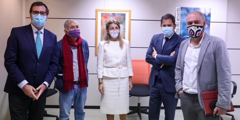 La negociación de la reforma laboral sigue encallada y se retomará en septiembre