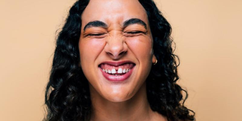 El sarcasmo y su relación con el cerebro