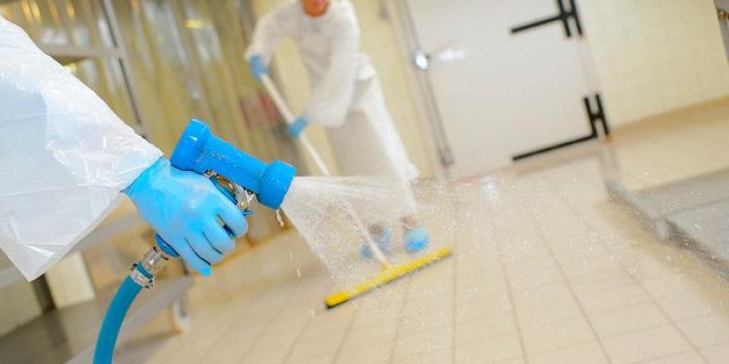 Las empresas preparan medidas de seguridad e higiene para volver al trabajo.