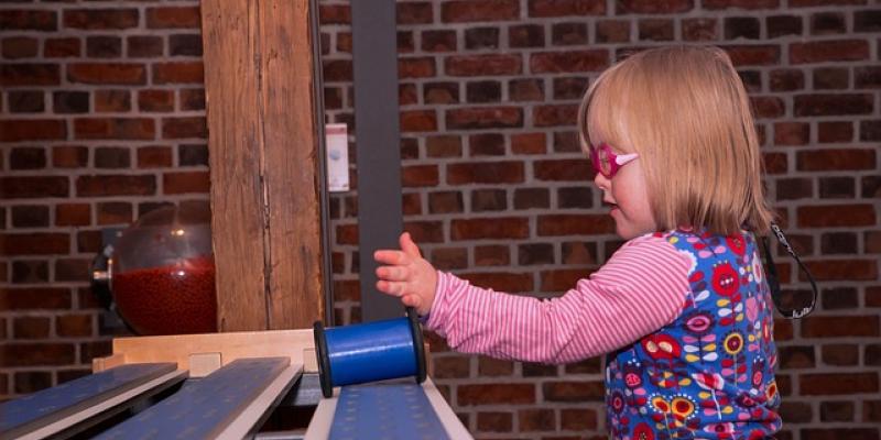 Niña con síndrome de Down