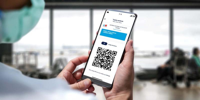 Pantalla teléfono móvil con la app de Tarjeta Sanitaria Virtual 