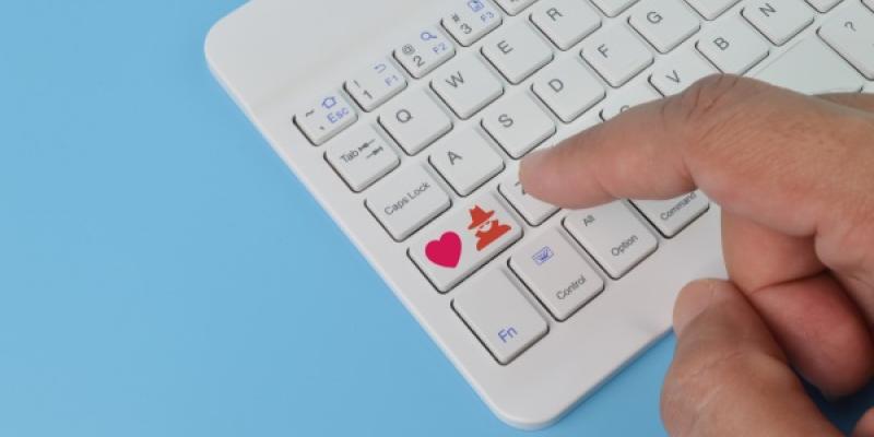 Víctimas de estafas románticas piden el respaldo de la Ley