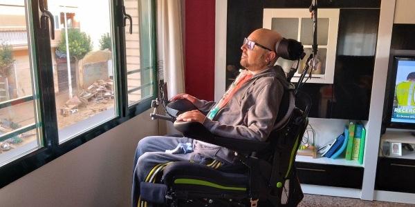 Iván lleva 90 días viendo la vida desde su ventana 