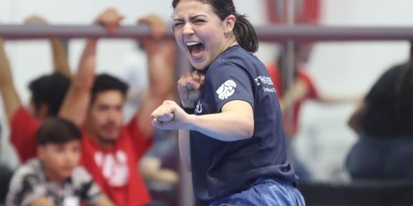 Foto de la abanderada guatemalteca para los Juegos Centroamericanos 2025, Alejandra Higueros, durante un entrenamiento en la Federación de Taekwondo de Guatemala.
