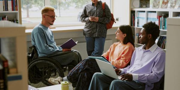 Los servicios de atención son escasos en los estudiantes con discapacidad