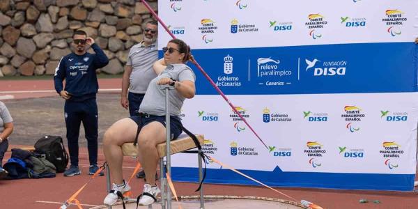 Relevo Paralímpico Canarias y entrenadores