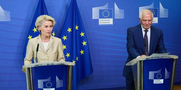 La CE exponiendo las nuevas sanciones para Rusia