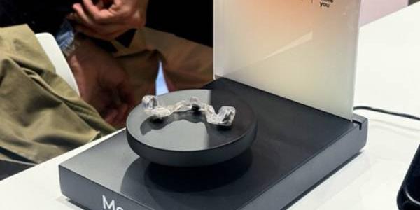 Un controlador bucal para que la movilidad reducida se comunique con facilidad