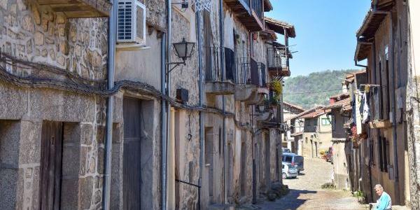 La soledad se combate a ritmo de la cultura