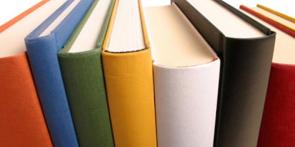 Manuales de español que fomentan la integración de inmigrantes.