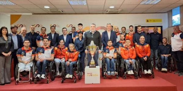 selecciones masculina y femenina de baloncesto en silla de ruedas