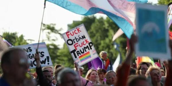 Protestas contra la fobia al colectivo LGTBIQ+