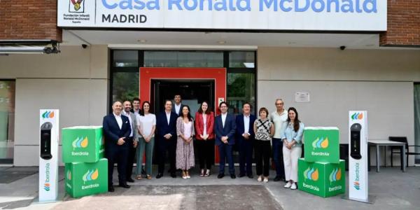 Gracias al acuerdo, Iberdrola instalará cargadores de coches eléctricos en las cinco casas de la Fundación