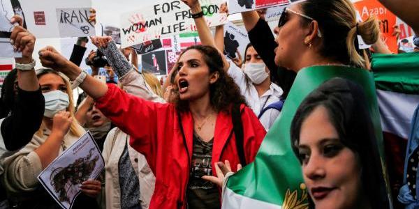 Las reivindicaciones en Irán por los derechos de la mujeres siguen castigándose