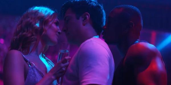 Escena de Más que rivales, la serie de Movistar + que lo está petando