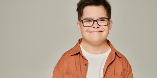 Multiópticas lanza gafas para niños con síndrome de Down