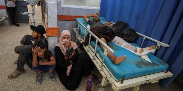 La crisis sanitaria en Gaza deja imágenes en hospitales destruidos y colapsados