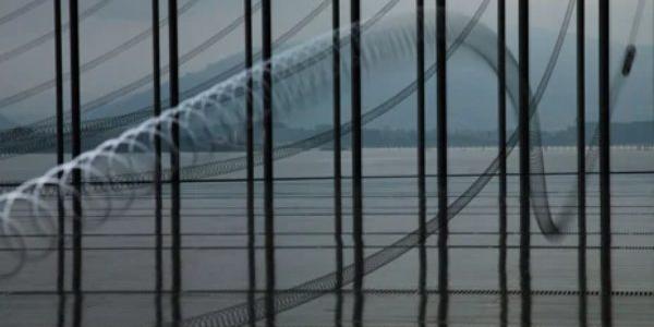 Las olas perdidas una exposición expone la realidad de los daños en el océano