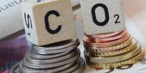 Dados que dicen CO2 ilustrando la política industrial