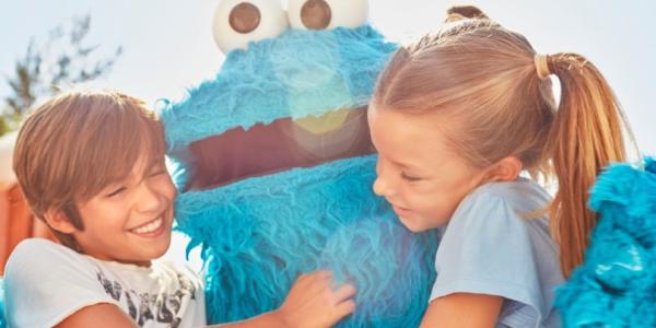 Dos niños en PortAventura