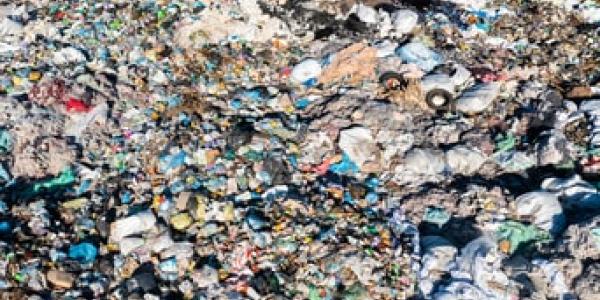 La producción de residuos plásticos crece