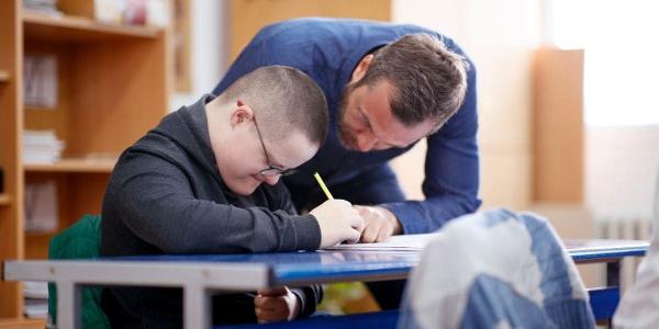 Los servicios para personas con discapacidad intelectual en riesgo por la guerra