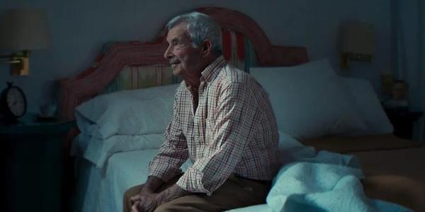 Padre del guitarrista de la canción que habla sobre la soledad en mayores