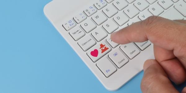 Víctimas de estafas románticas piden el respaldo de la Ley