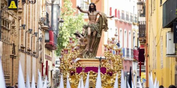 El ingeniero creó un vídeo con algunos de los tronos de la capital.