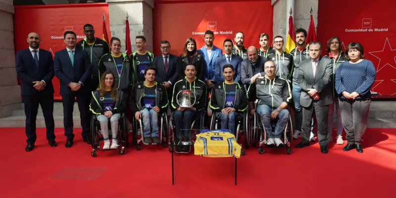 El CD Ilunion fue recibido en Sol tras conquistar la Copa del Rey BSR