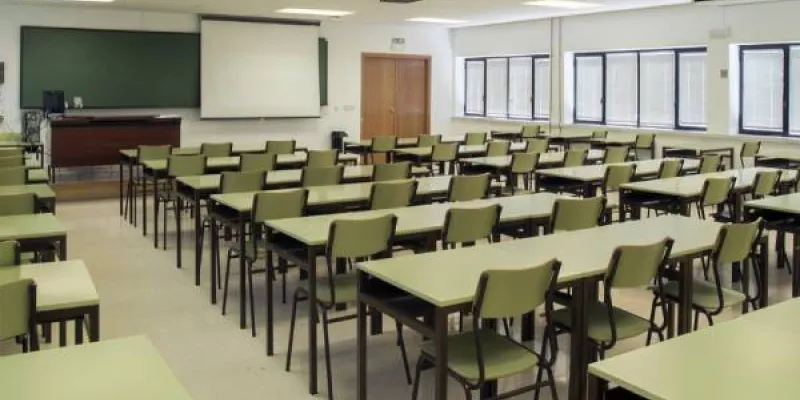 Aulas vacías esperando a los menores en septiembre 