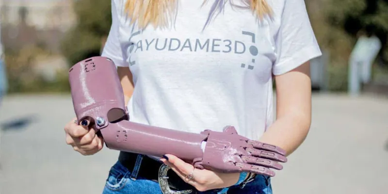 Muestra de una prótesis de brazo en 3D