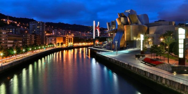 Bilbao de noche