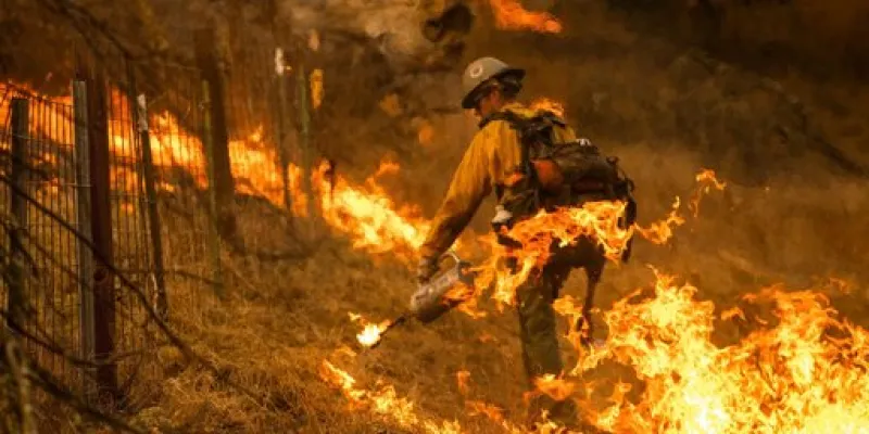 California se enfrenta a su mayor incendio